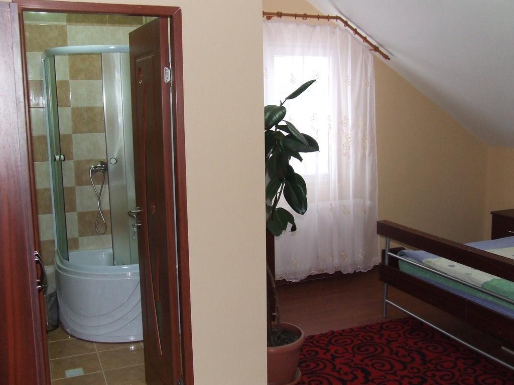 Casa Bryanna Villa Cavnic Phòng bức ảnh